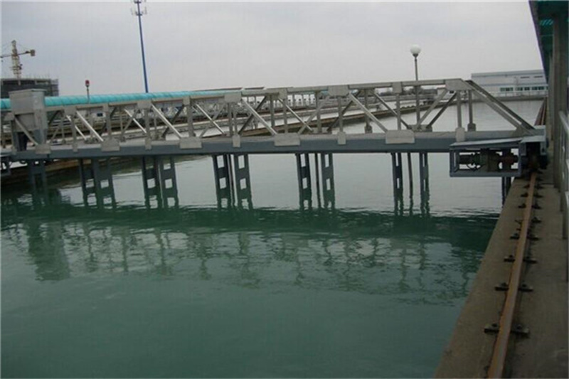 桁车式虹吸泥机