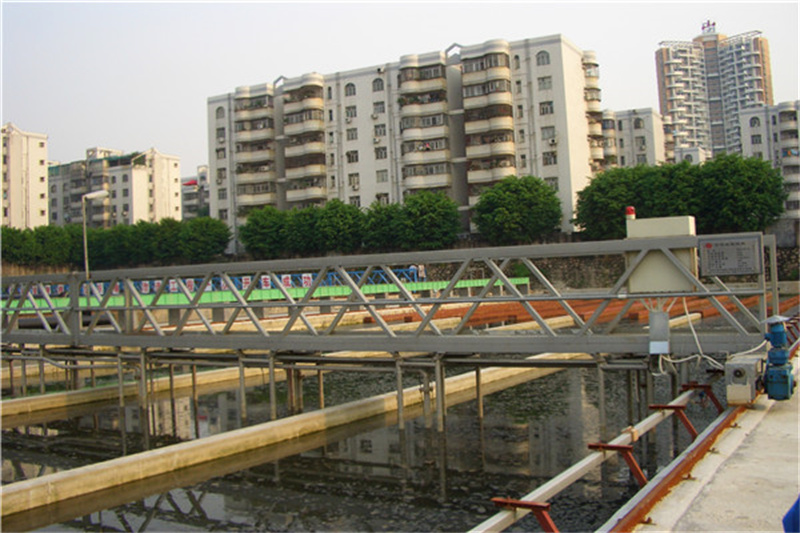 桁车式虹吸泥机