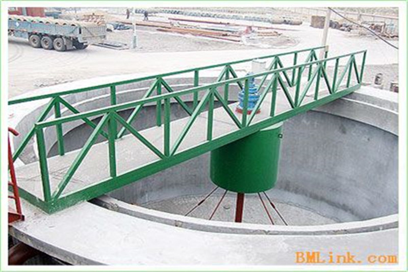 中心传动刮泥机