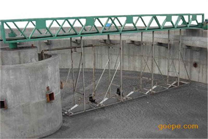 周边传动刮泥机