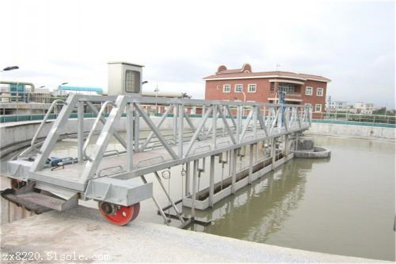 周边传动刮泥机